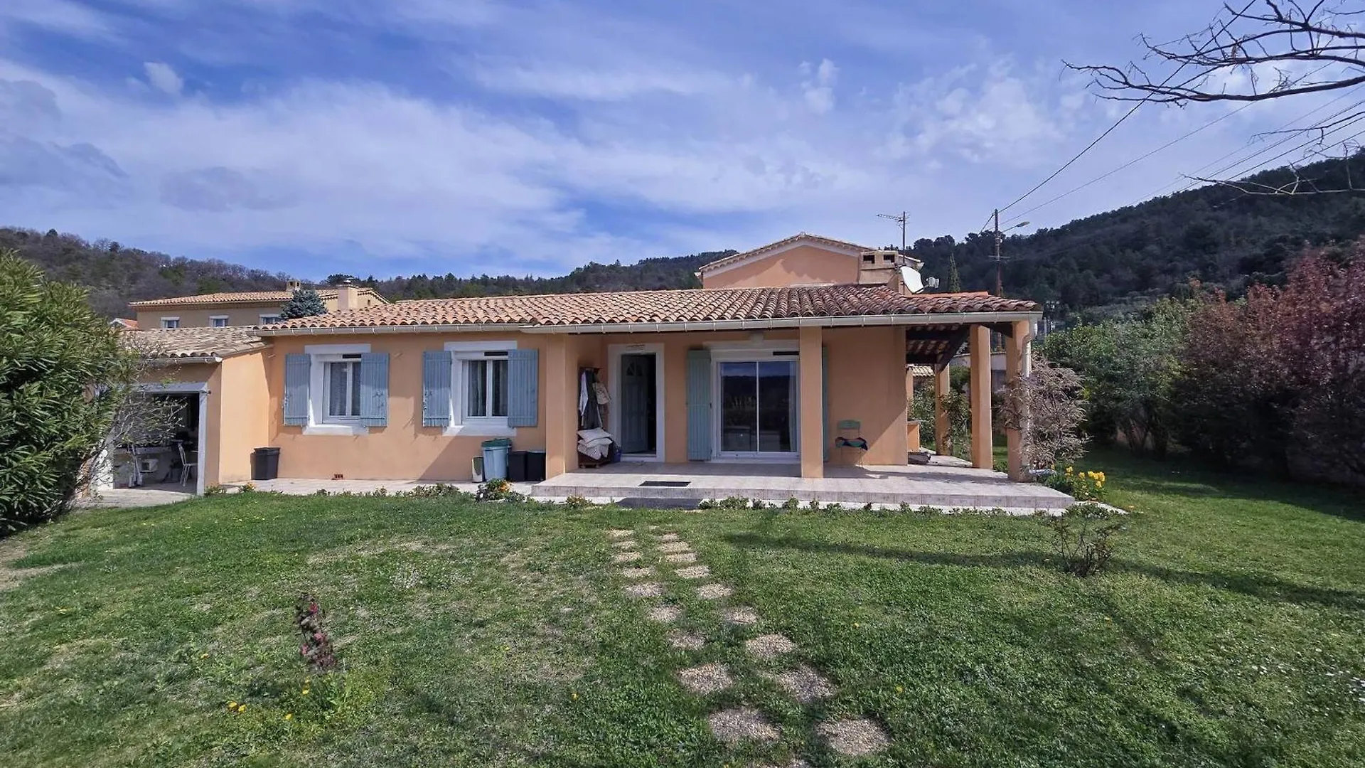 Villa Volonne France